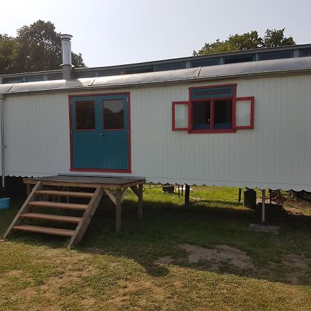 Gezellig pipowagen in Oostvoorne Villa Buitenkant foto
